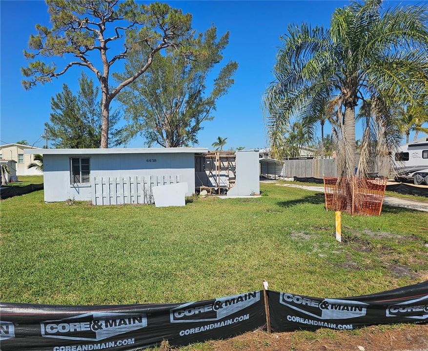 合同活跃: $295,000 (0.22 acres)