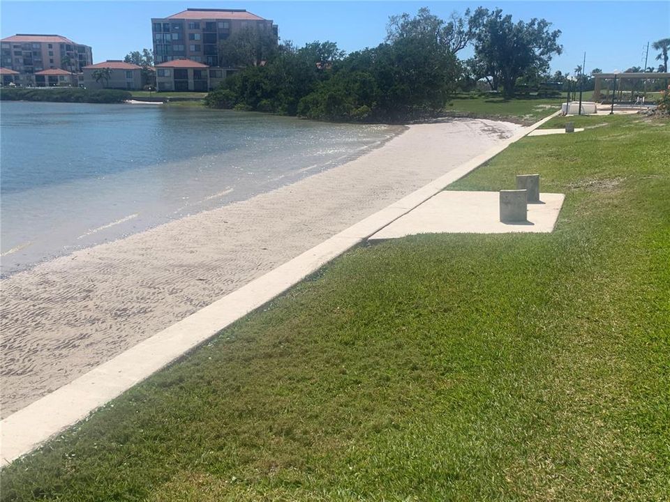 En Venta: $420,000 (2 camas, 2 baños, 1300 Pies cuadrados)