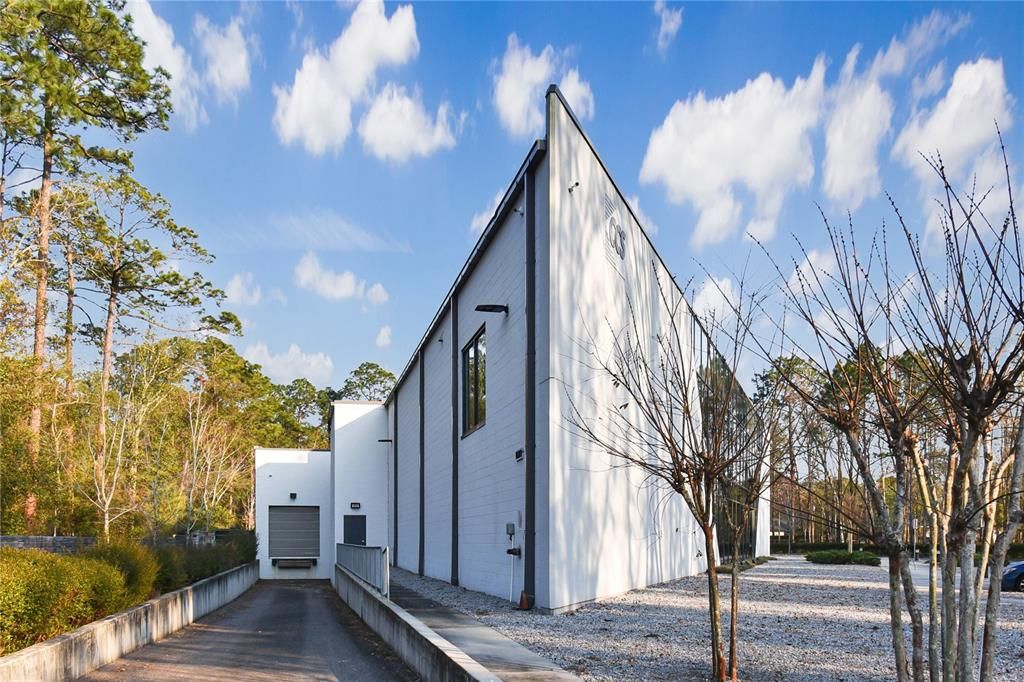 合同活跃: $3,200,000 (0 贝兹, 0 浴室, 0 平方英尺)