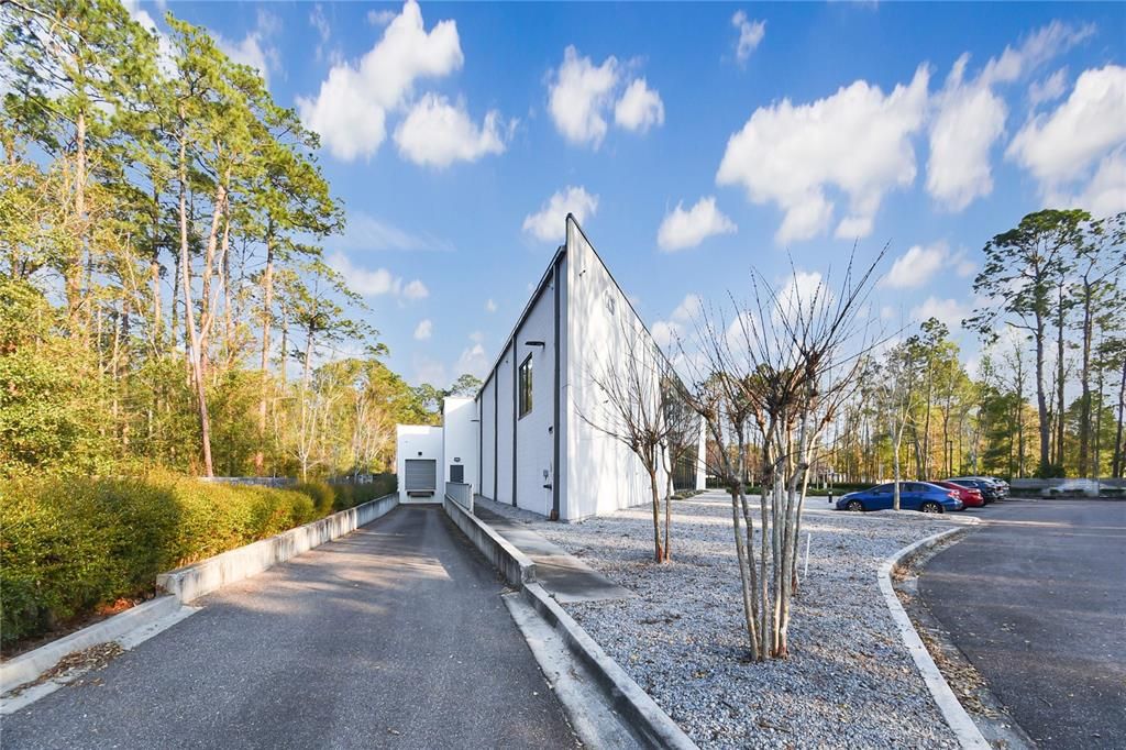 合同活跃: $3,200,000 (0 贝兹, 0 浴室, 0 平方英尺)