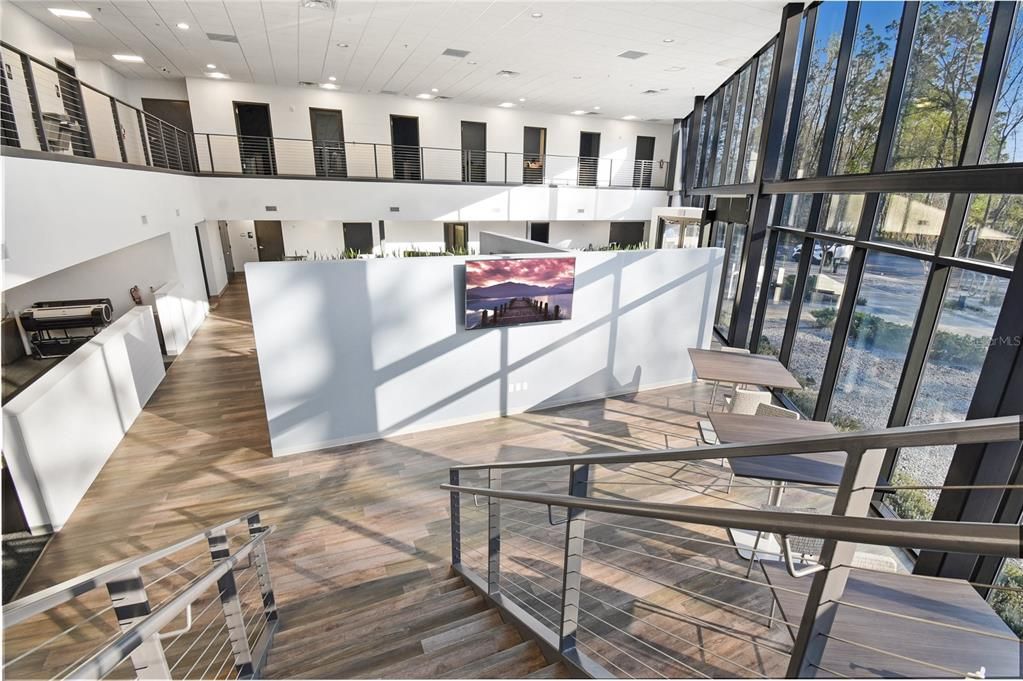 合同活跃: $3,200,000 (0 贝兹, 0 浴室, 0 平方英尺)