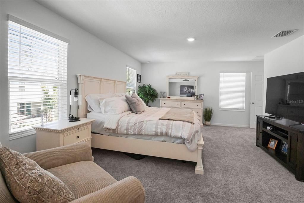 待售: $424,000 (4 贝兹, 2 浴室, 2964 平方英尺)