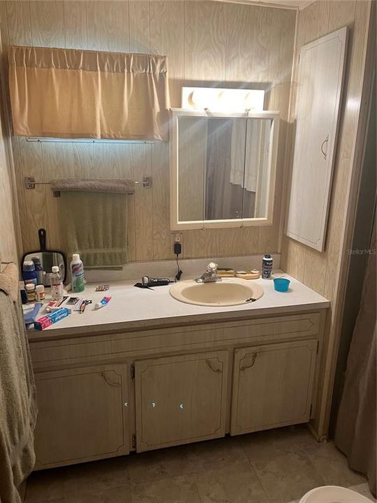 For Sale: $75,000 (2 beds, 1 baths, 768 Square Feet)