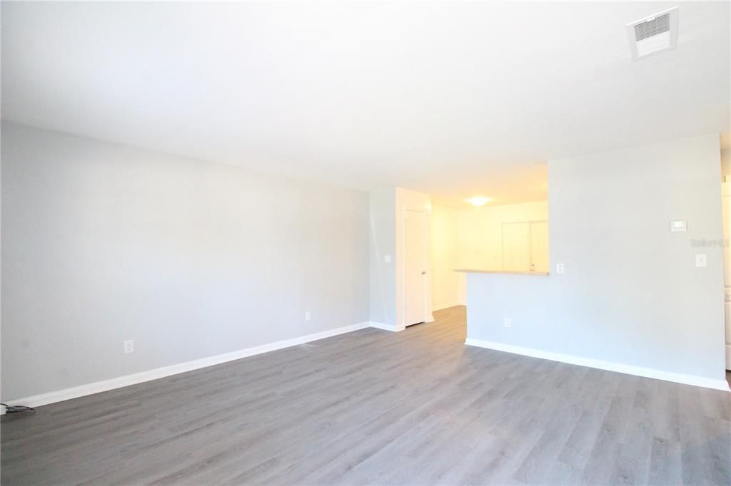 En Venta: $265,900 (4 camas, 0 baños, 1620 Pies cuadrados)