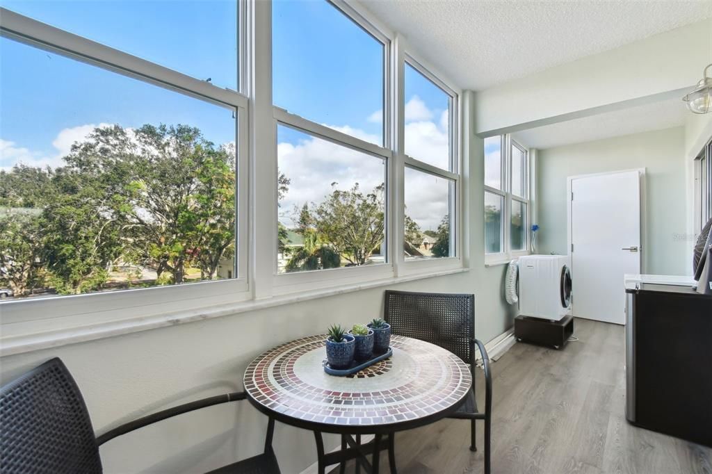 For Rent: $1,500 (2 beds, 1 baths, 1085 Square Feet)