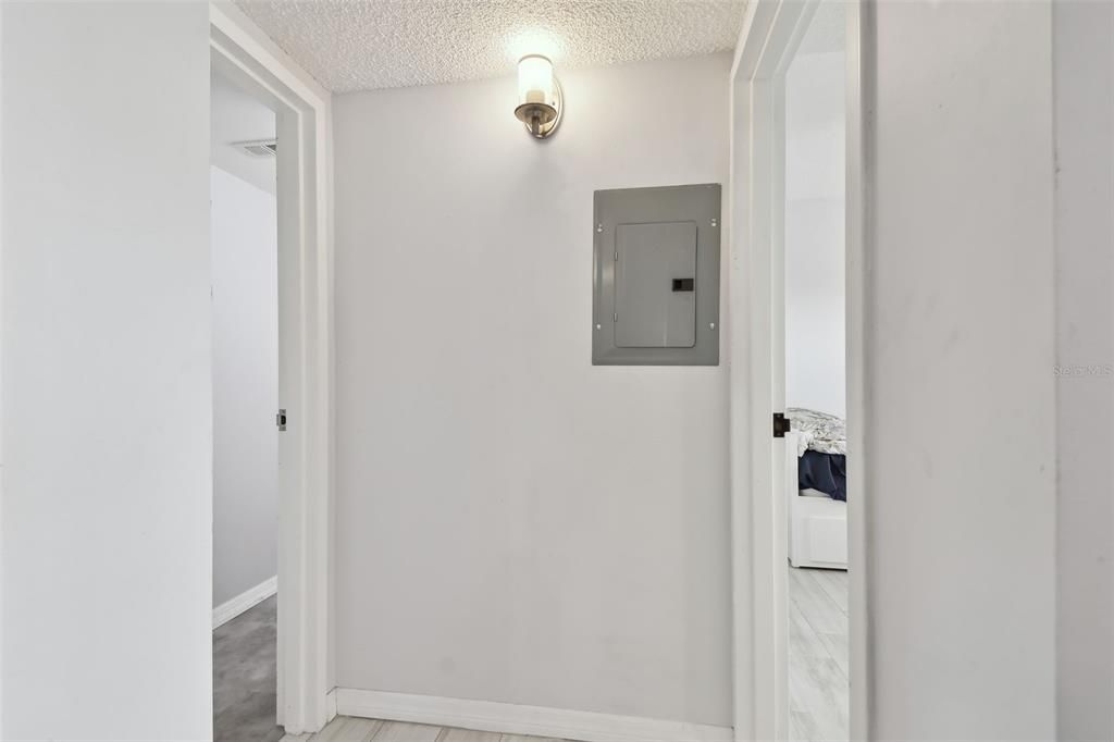 For Rent: $1,500 (2 beds, 1 baths, 1085 Square Feet)