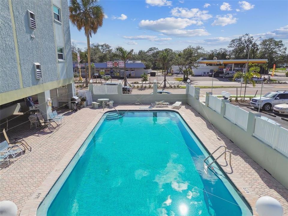 For Rent: $1,500 (2 beds, 1 baths, 1085 Square Feet)