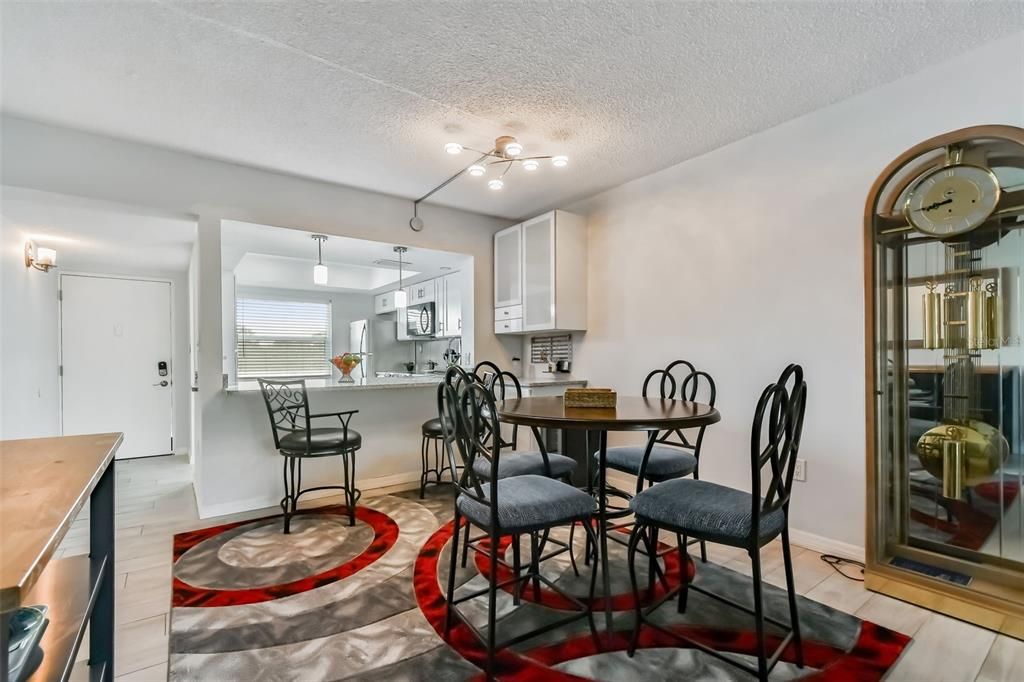 For Rent: $1,500 (2 beds, 1 baths, 1085 Square Feet)