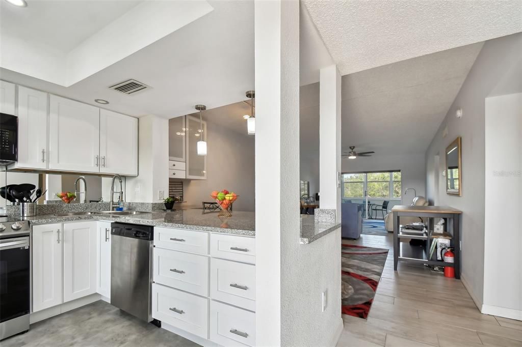 For Rent: $1,500 (2 beds, 1 baths, 1085 Square Feet)