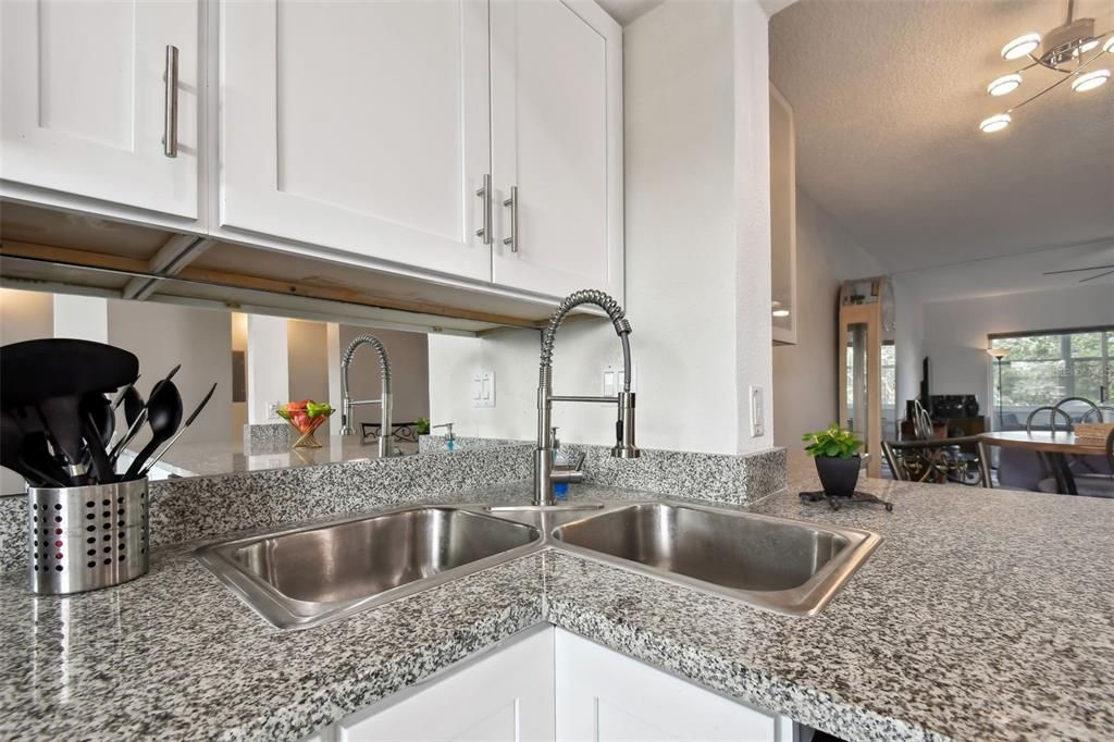 For Rent: $1,500 (2 beds, 1 baths, 1085 Square Feet)