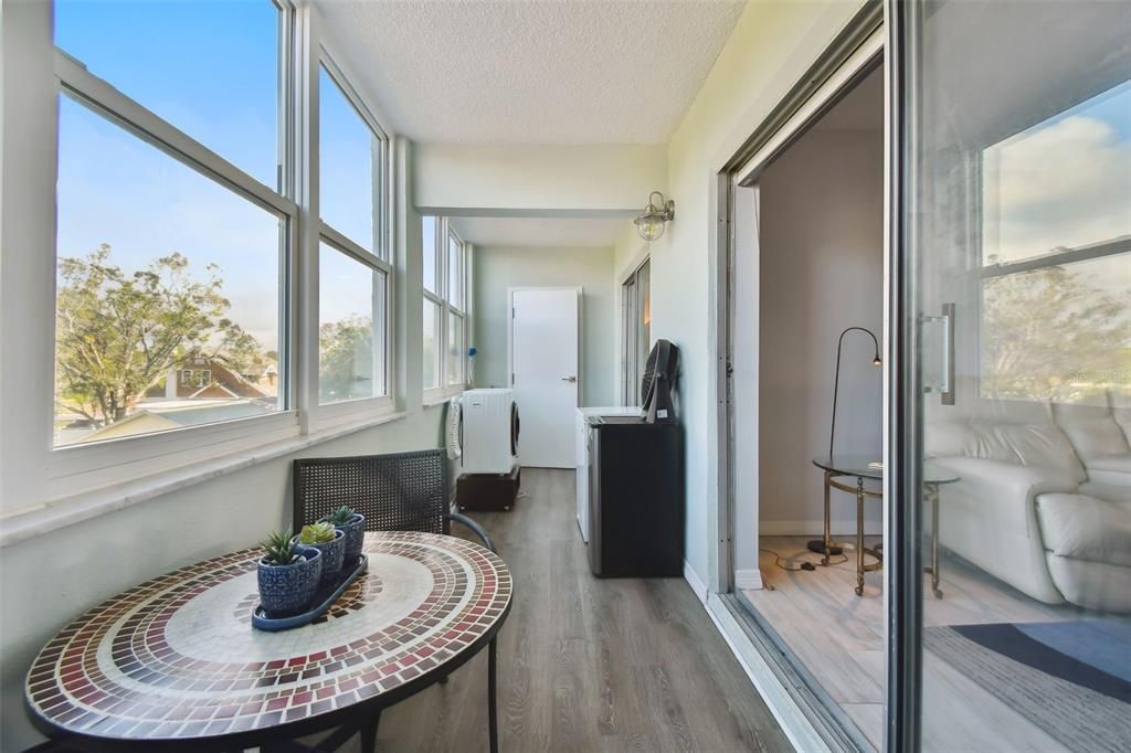 For Rent: $1,500 (2 beds, 1 baths, 1085 Square Feet)