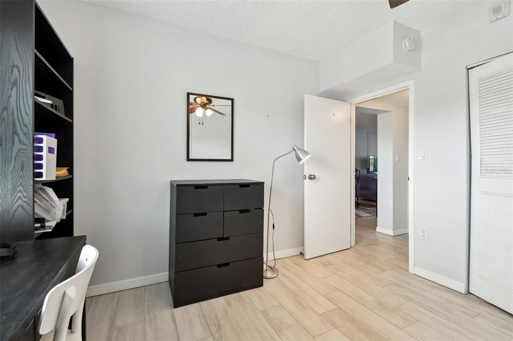 For Rent: $1,500 (2 beds, 1 baths, 1085 Square Feet)