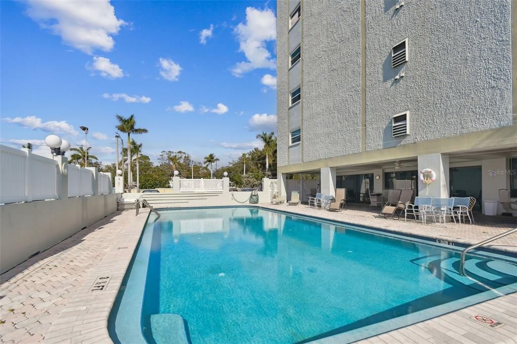 For Rent: $1,500 (2 beds, 1 baths, 1085 Square Feet)