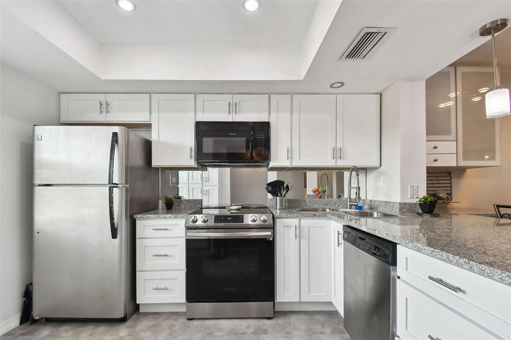 For Rent: $1,500 (2 beds, 1 baths, 1085 Square Feet)