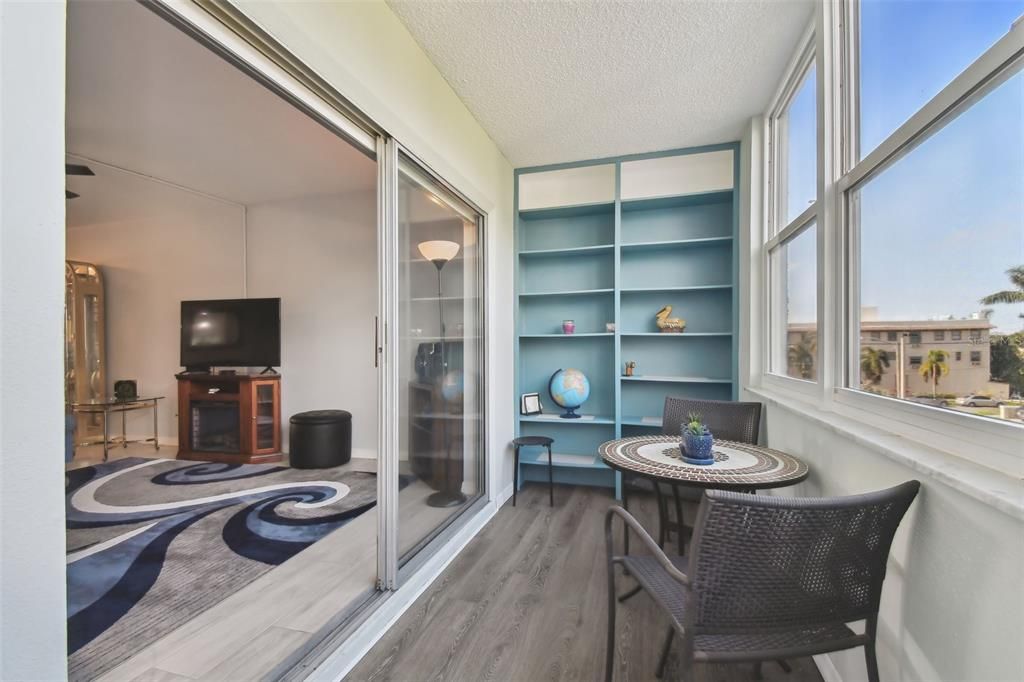 For Rent: $1,500 (2 beds, 1 baths, 1085 Square Feet)