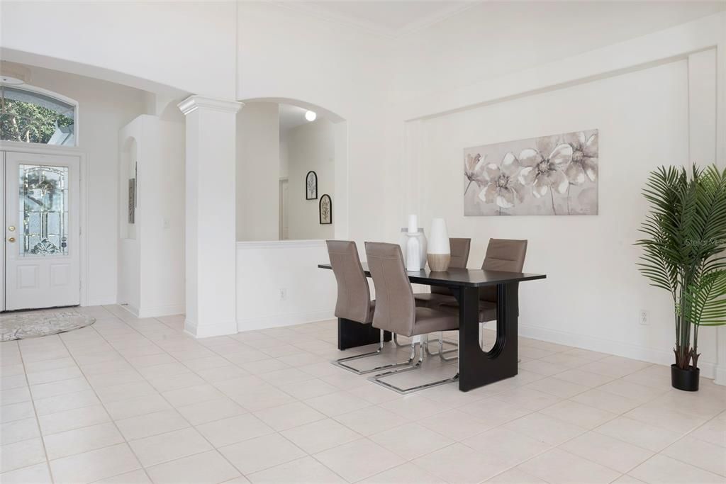 待售: $849,999 (4 贝兹, 2 浴室, 2698 平方英尺)