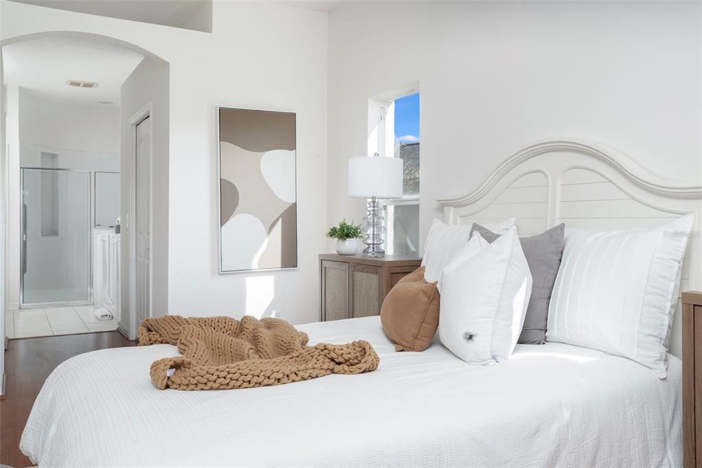 待售: $849,999 (4 贝兹, 2 浴室, 2698 平方英尺)