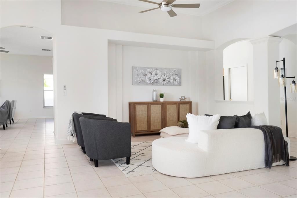 待售: $849,999 (4 贝兹, 2 浴室, 2698 平方英尺)