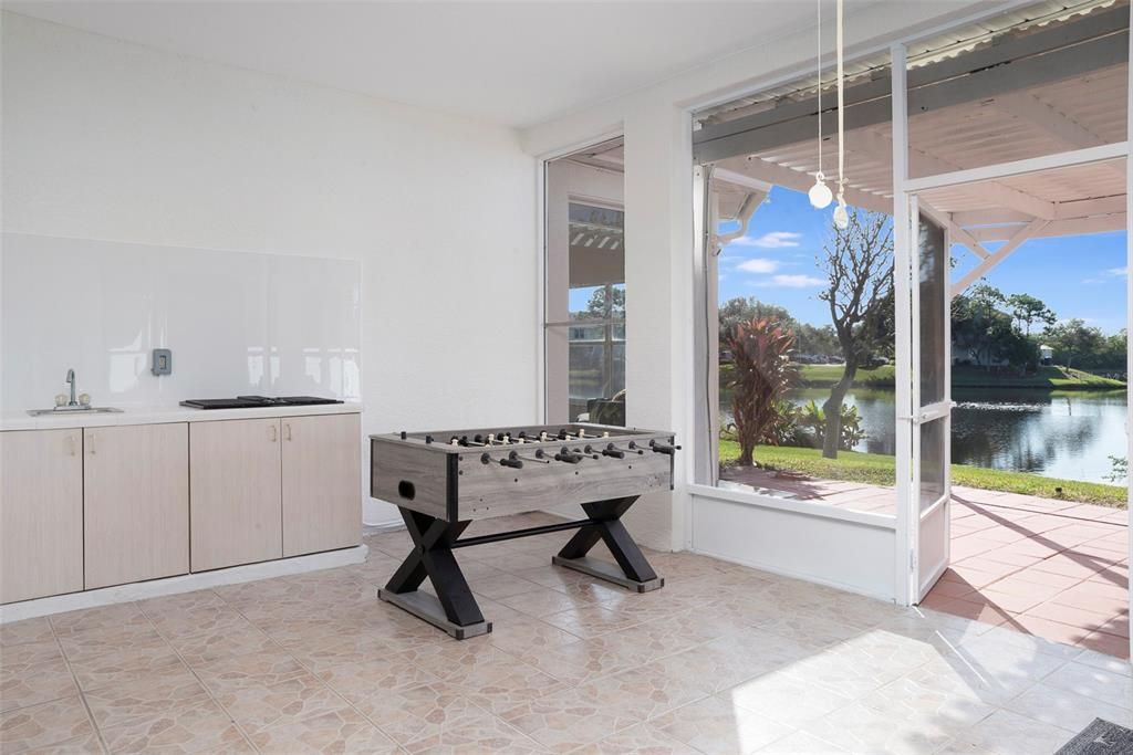 待售: $849,999 (4 贝兹, 2 浴室, 2698 平方英尺)