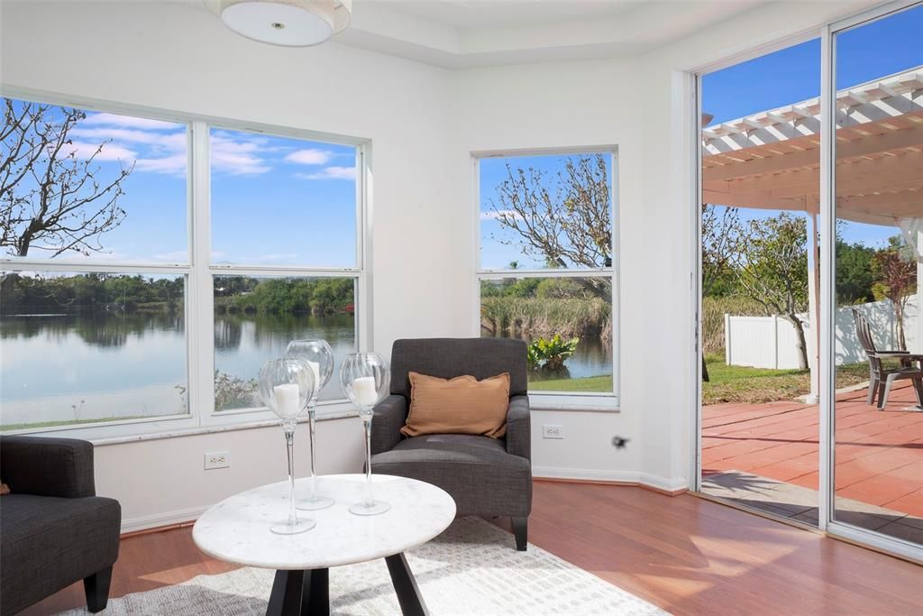 待售: $849,999 (4 贝兹, 2 浴室, 2698 平方英尺)