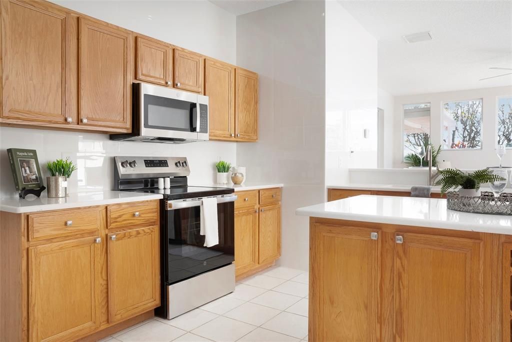 待售: $849,999 (4 贝兹, 2 浴室, 2698 平方英尺)