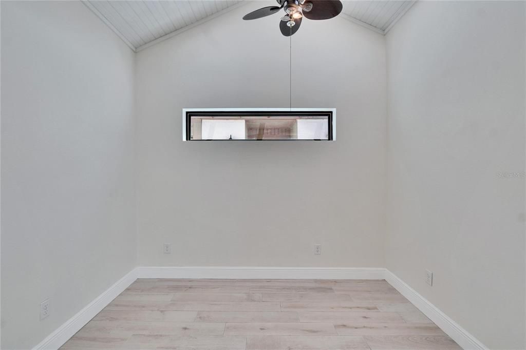 For Sale: $399,999 (2 beds, 2 baths, 1500 Square Feet)