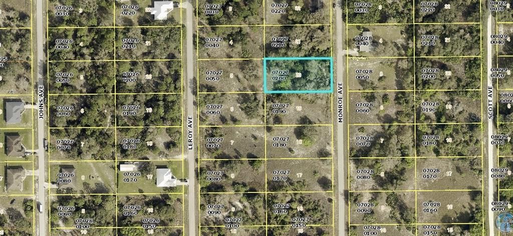 En Venta: $29,900 (0.50 acres)