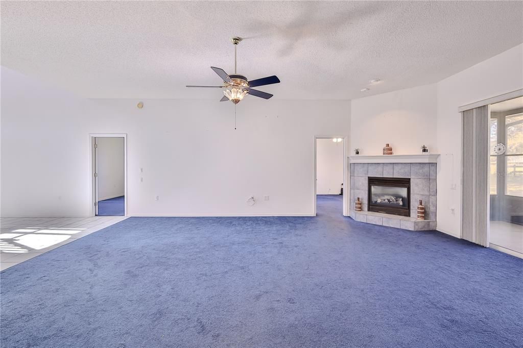 En Venta: $1,250,000 (5 camas, 3 baños, 4575 Pies cuadrados)