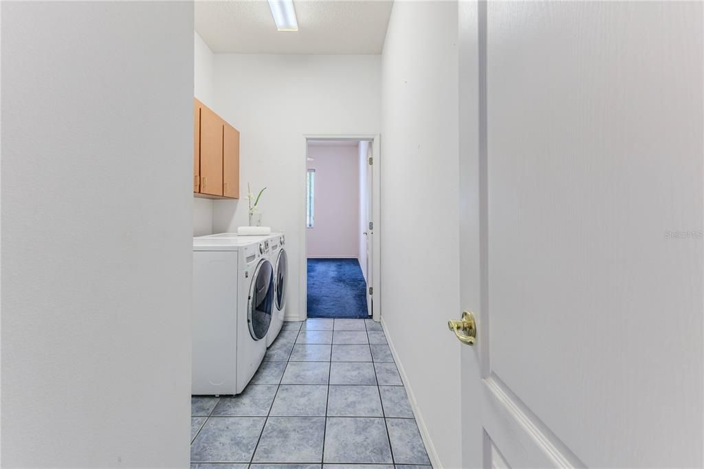 En Venta: $1,250,000 (5 camas, 3 baños, 4575 Pies cuadrados)