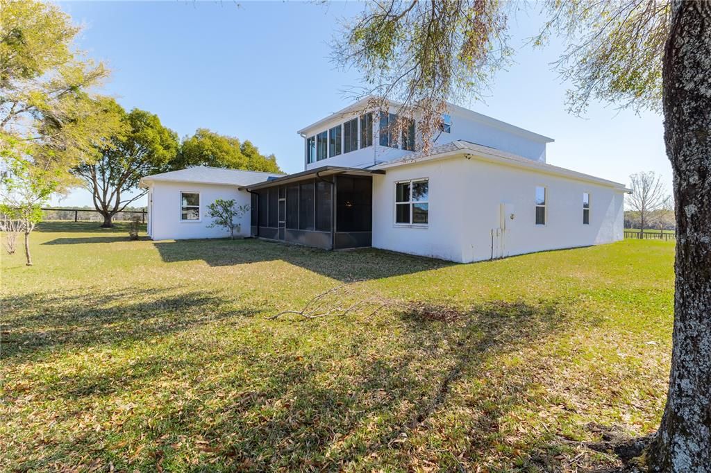 En Venta: $1,250,000 (5 camas, 3 baños, 4575 Pies cuadrados)