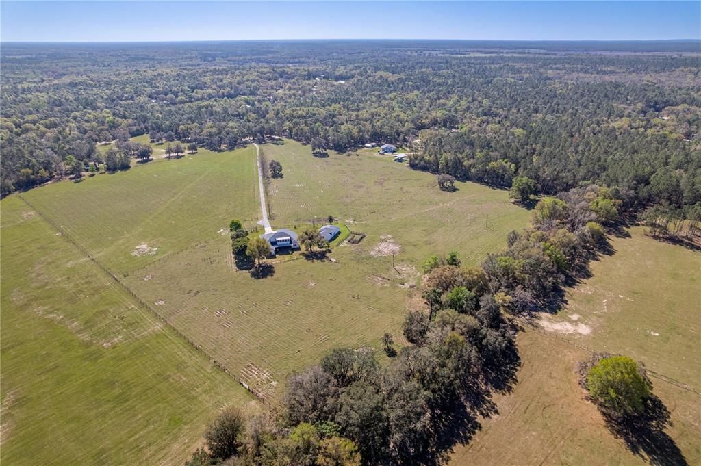 En Venta: $1,250,000 (5 camas, 3 baños, 4575 Pies cuadrados)