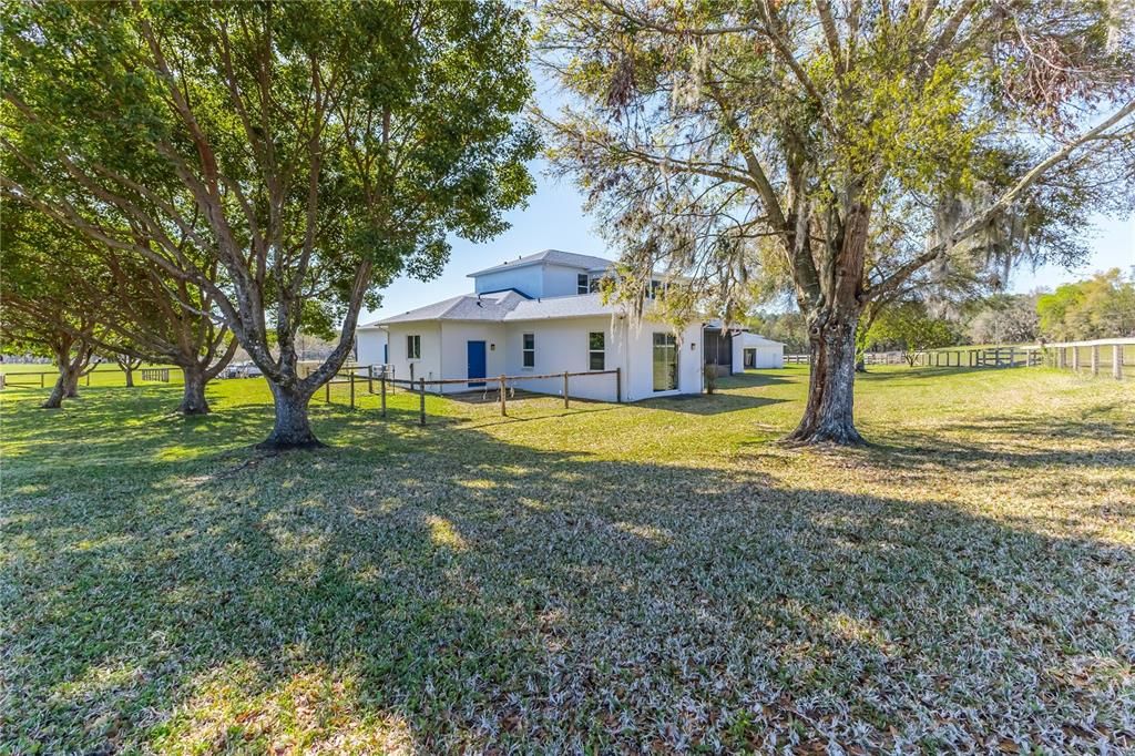 En Venta: $1,250,000 (5 camas, 3 baños, 4575 Pies cuadrados)