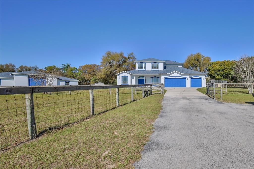 En Venta: $1,250,000 (5 camas, 3 baños, 4575 Pies cuadrados)