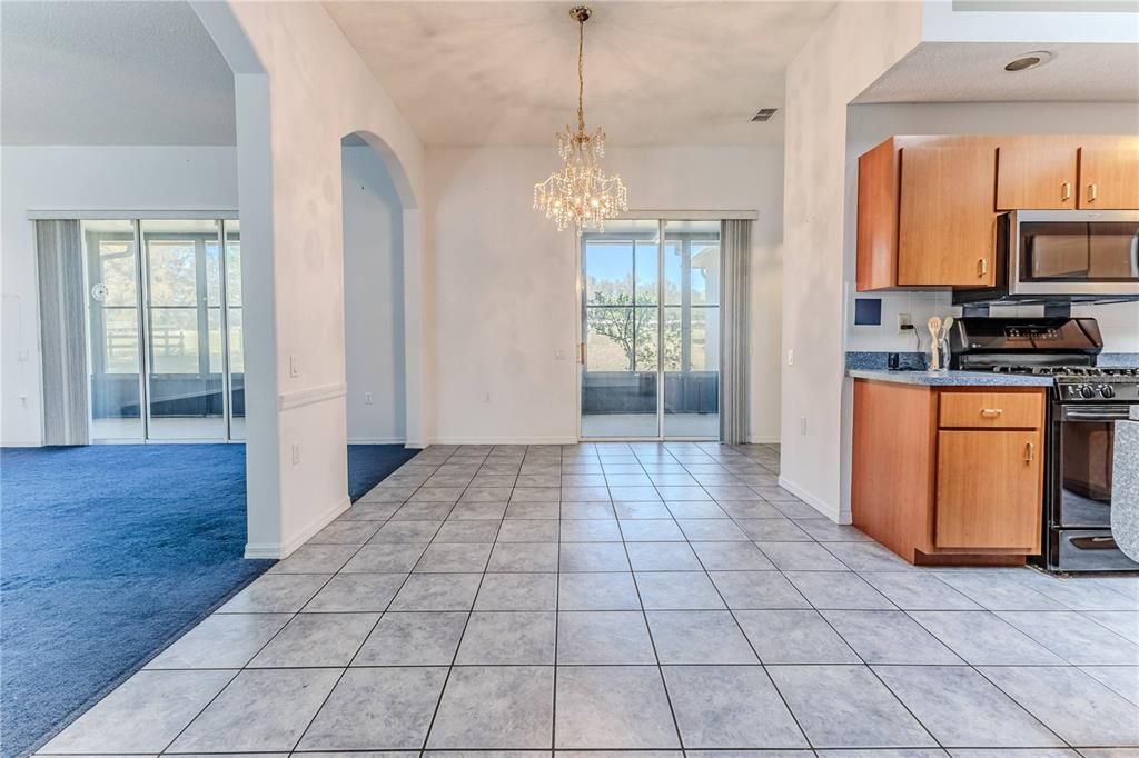 En Venta: $1,250,000 (5 camas, 3 baños, 4575 Pies cuadrados)