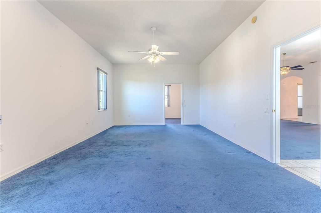 En Venta: $1,250,000 (5 camas, 3 baños, 4575 Pies cuadrados)