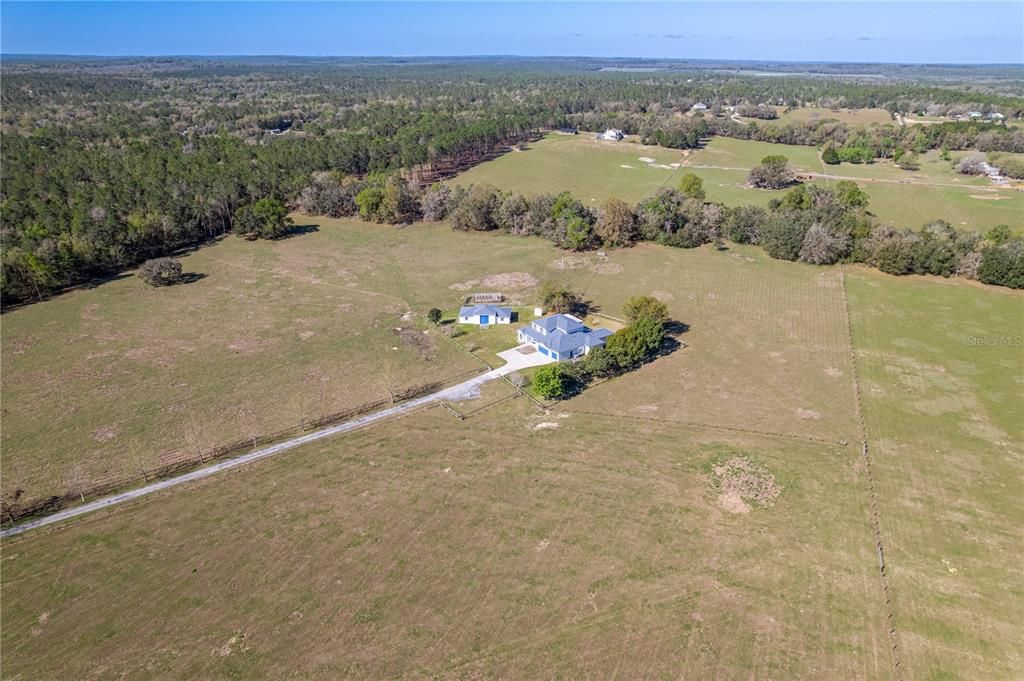 En Venta: $1,250,000 (5 camas, 3 baños, 4575 Pies cuadrados)