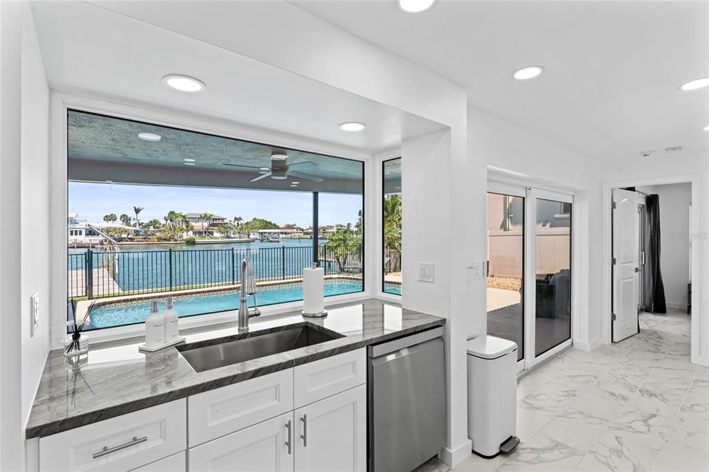 В аренду: $8,000 (4 спален, 3 ванн, 1846 Квадратных фут)