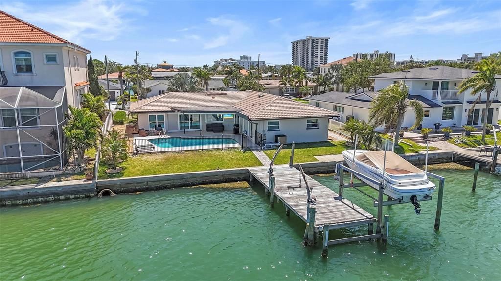 В аренду: $8,000 (4 спален, 3 ванн, 1846 Квадратных фут)