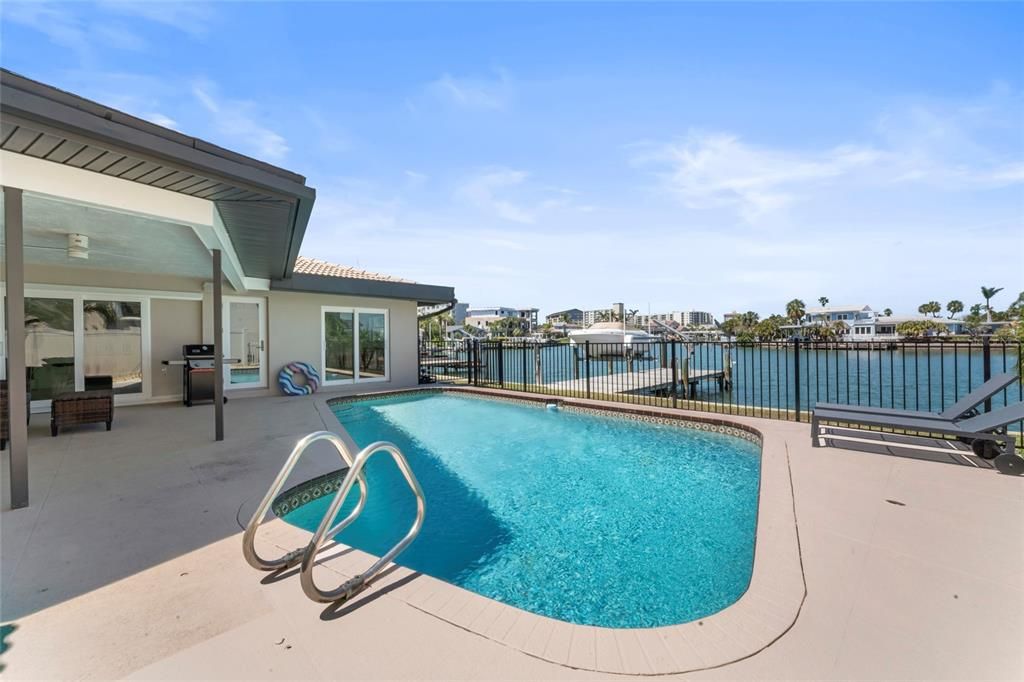 В аренду: $8,000 (4 спален, 3 ванн, 1846 Квадратных фут)