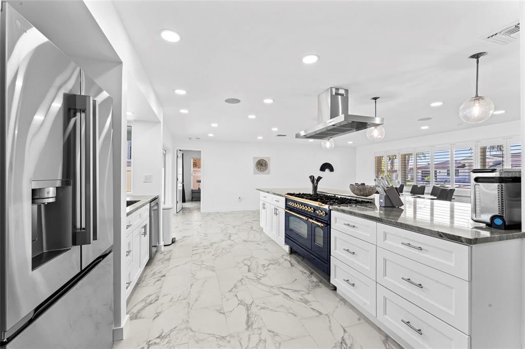 В аренду: $8,000 (4 спален, 3 ванн, 1846 Квадратных фут)