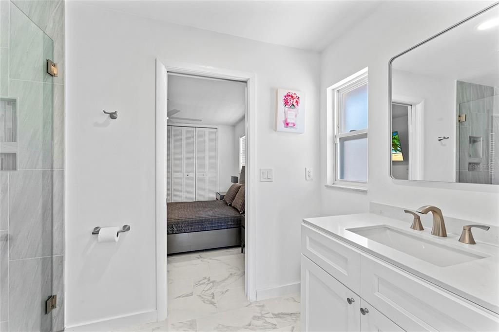 В аренду: $8,000 (4 спален, 3 ванн, 1846 Квадратных фут)