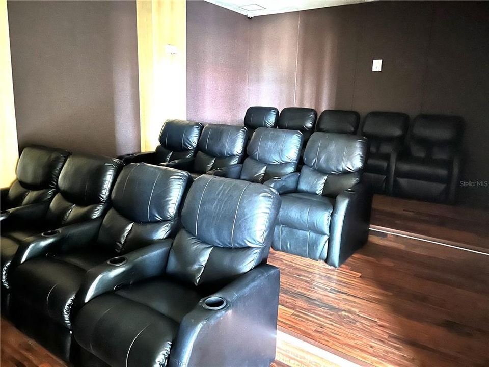 На продажу: $395,000 (1 спален, 1 ванн, 775 Квадратных фут)