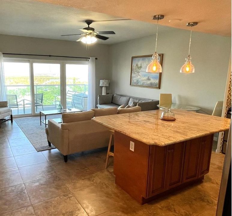 На продажу: $395,000 (1 спален, 1 ванн, 775 Квадратных фут)