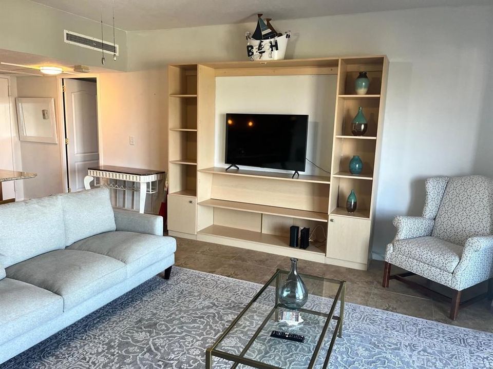 На продажу: $395,000 (1 спален, 1 ванн, 775 Квадратных фут)