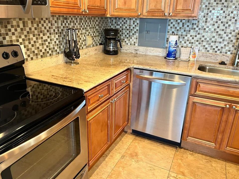 На продажу: $395,000 (1 спален, 1 ванн, 775 Квадратных фут)