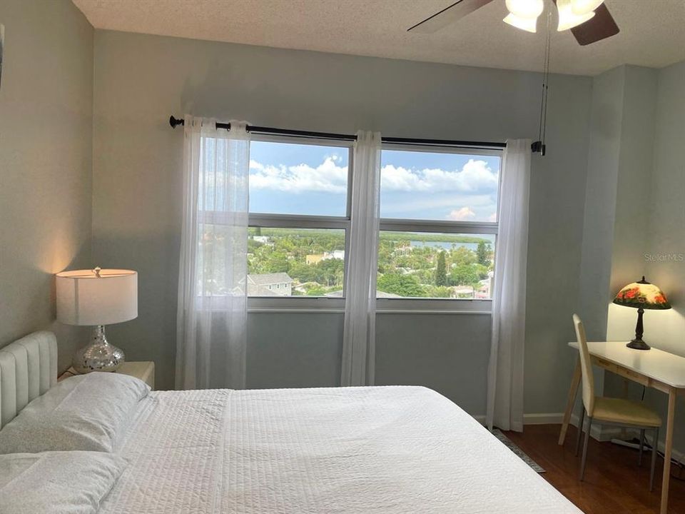 На продажу: $395,000 (1 спален, 1 ванн, 775 Квадратных фут)