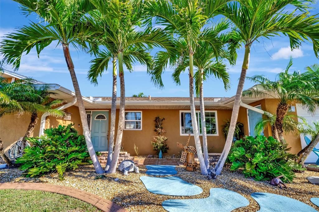 Под контрактом: $235,000 (3 спален, 2 ванн, 1215 Квадратных фут)