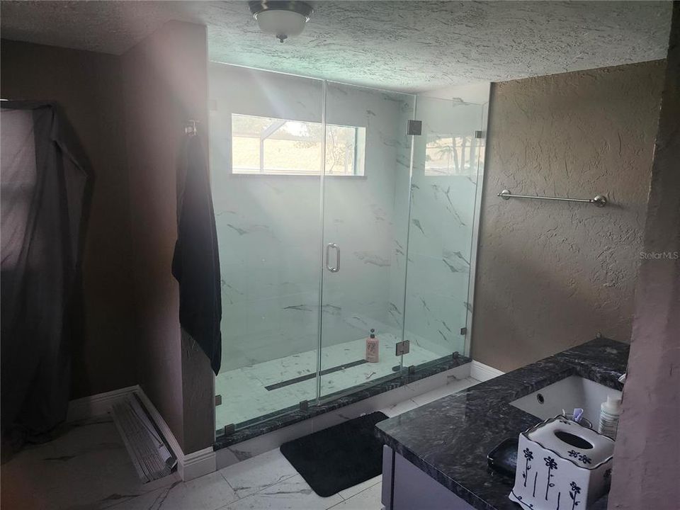 For Sale: $276,000 (3 beds, 3 baths, 1330 Square Feet)