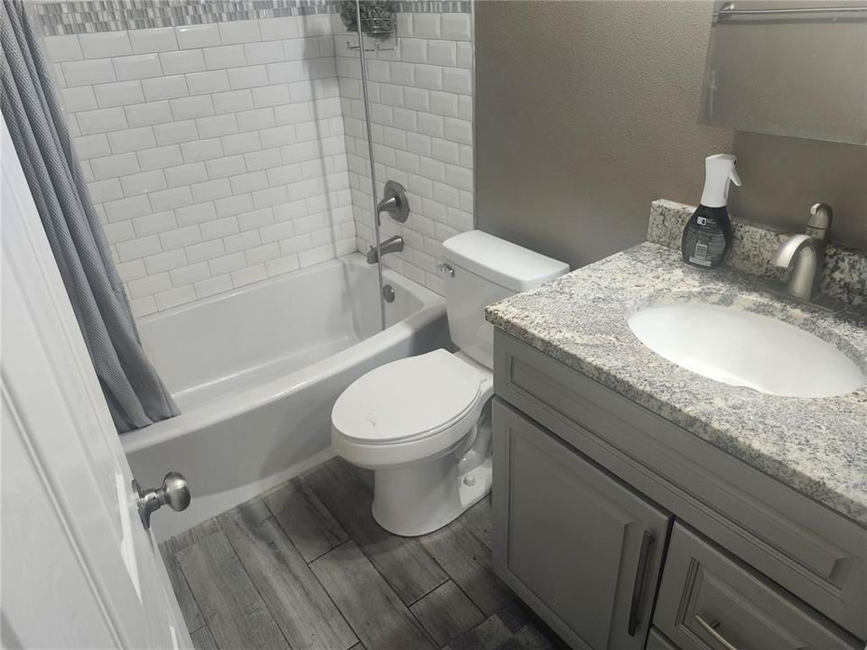 For Sale: $276,000 (3 beds, 3 baths, 1330 Square Feet)