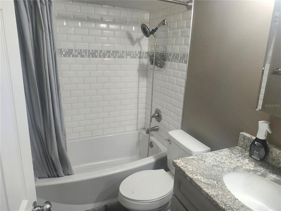 For Sale: $276,000 (3 beds, 3 baths, 1330 Square Feet)